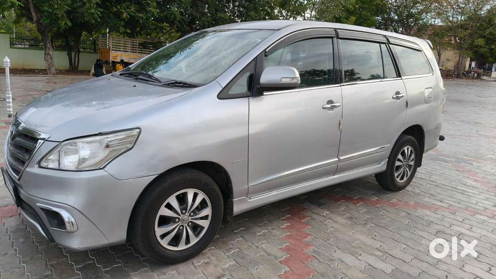 Toyota Innova 2.5 Z Diesel 7 Seater Bs Iv, 2015, Diesel