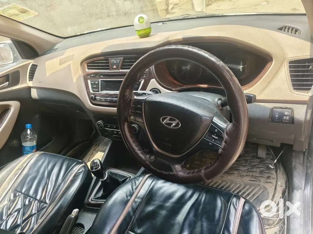 Hyundai I20 2015 Diesel 100000 Km Driven