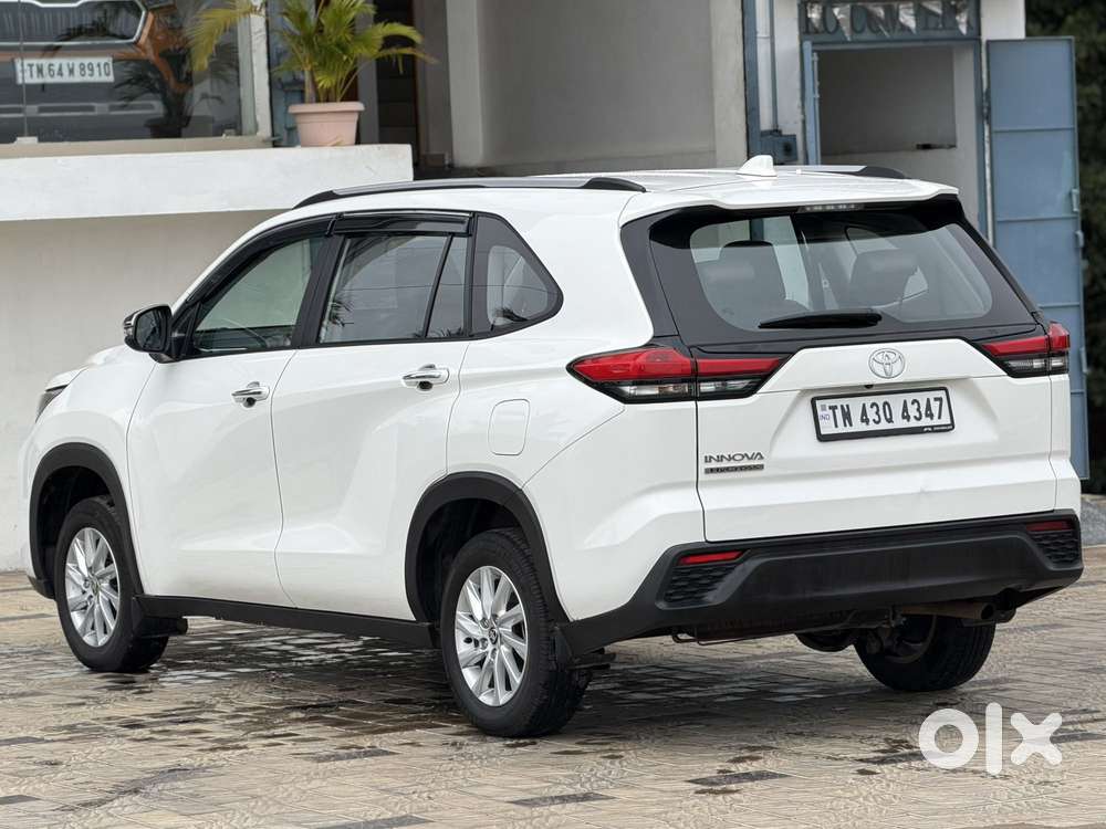 Toyota Innova Hycross 2.0 Gx 8 Str, 2024, Petrol