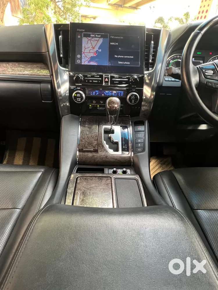 Toyota Vellfire 2.5 Hybrid, 2020, Petrol