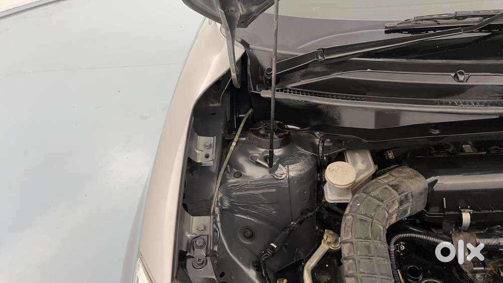 Maruti Suzuki Dzire 1.2 Vxi, 2022, Petrol