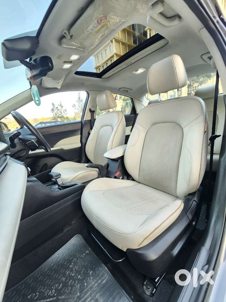 Hyundai Verna 1.5 Sx (o) Ivt, 2023, Petrol