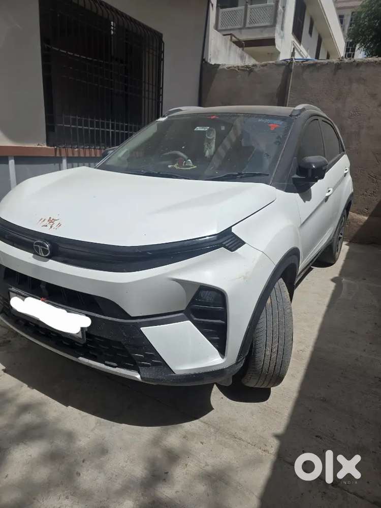 Tata Nexon 2025 Petrol Well Maintained (urgent Sell)