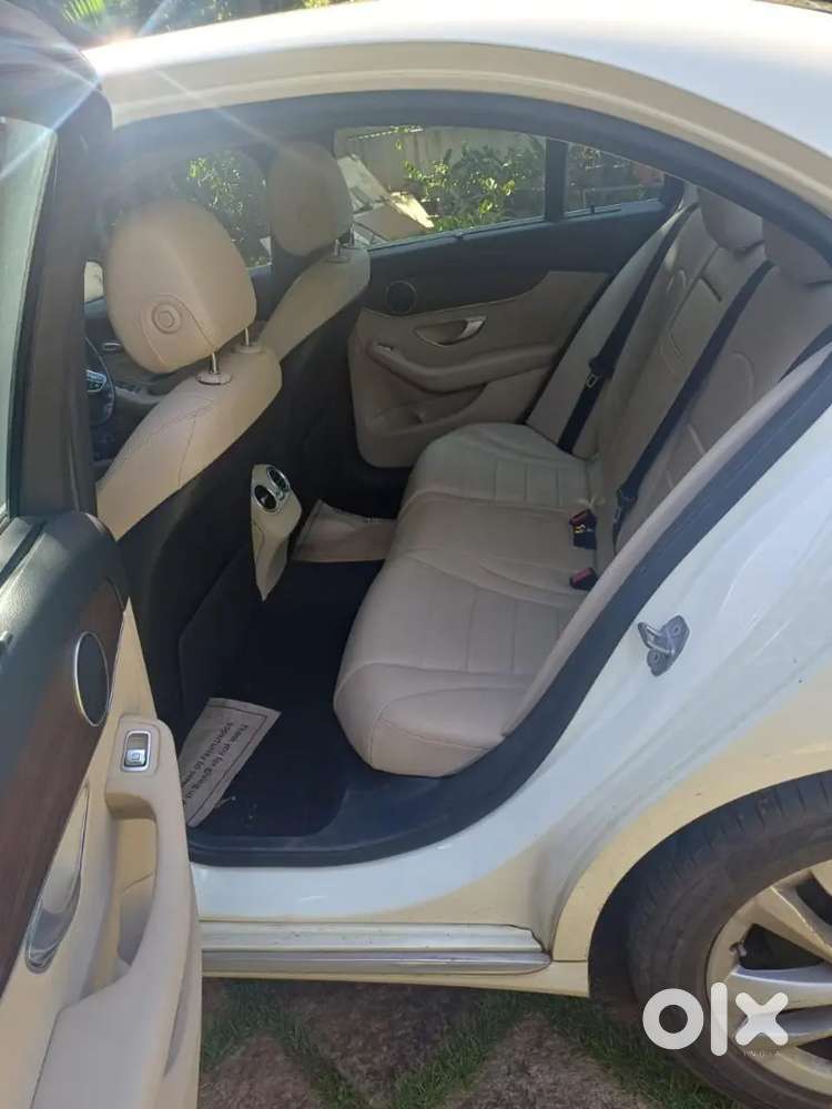 Mercedes-benz C220d 2019  1st Owner  83,000 Km  Excellent Condition