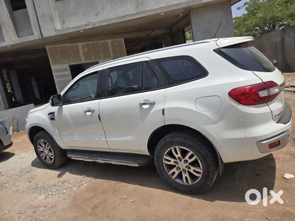 Ford Endeavour 2018 Diesel 222000 Km Driven