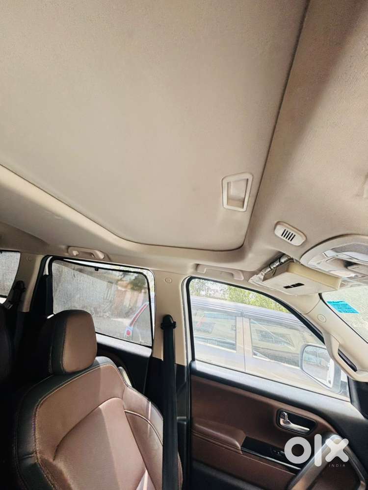 Mahindra Petrol Car 2025 (hr 26 3434)