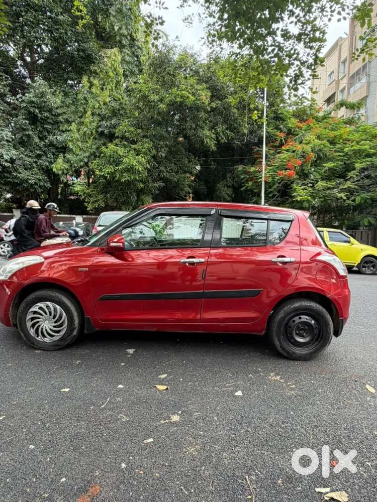 Maruti Suzuki Swift 2015 Diesel 86000 Km Driven