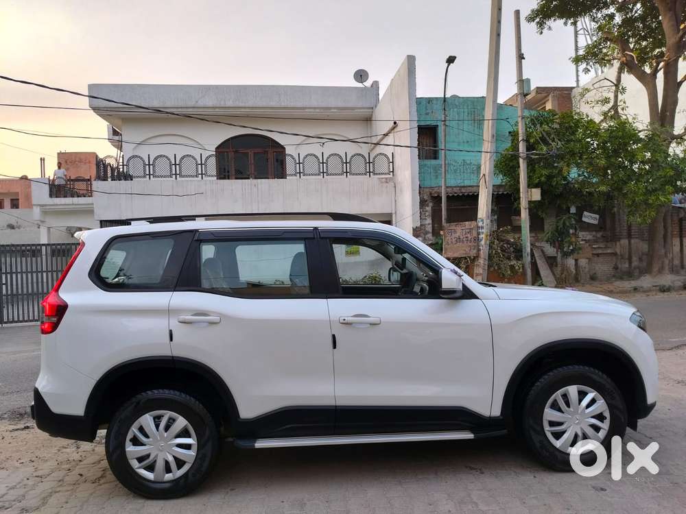 Mahindra Scorpio N Z4 Petrol Mt 7 Str, 2024, Petrol