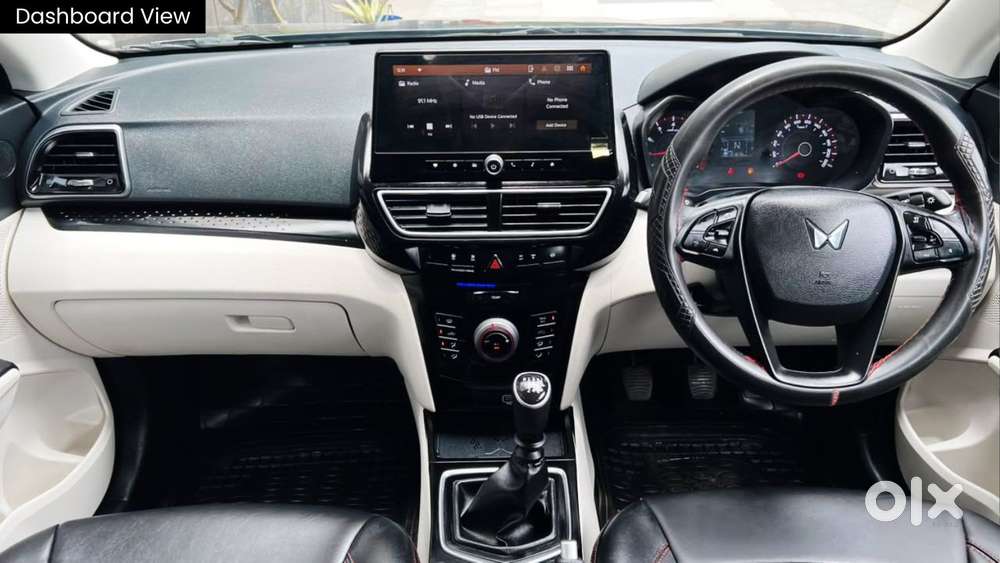 Mahindra Xuv 3xo Mx3, 2025, Petrol