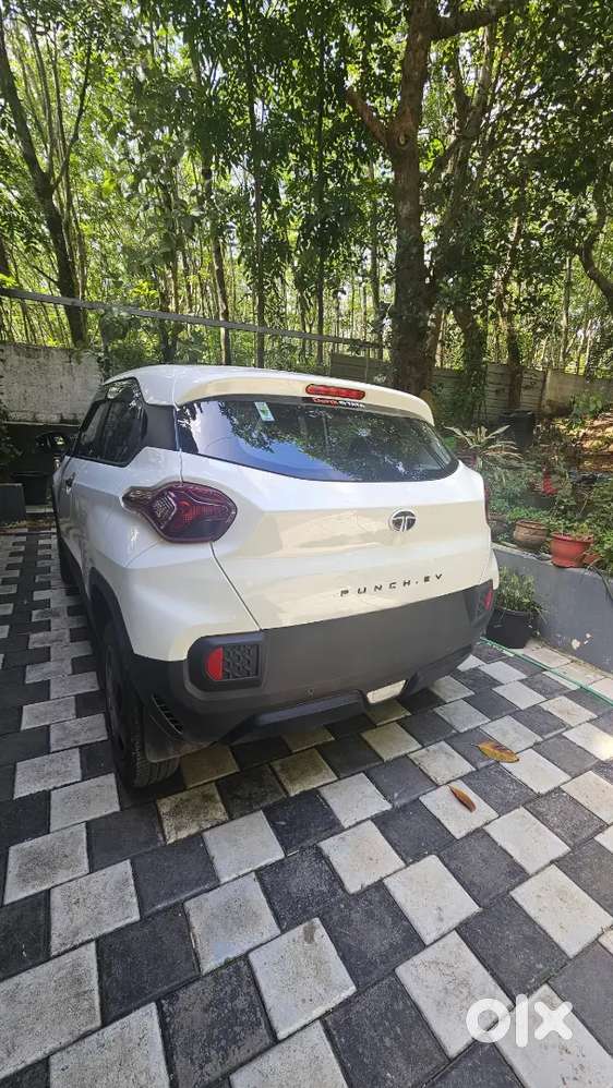 875000/-tata Punch Ev 2025