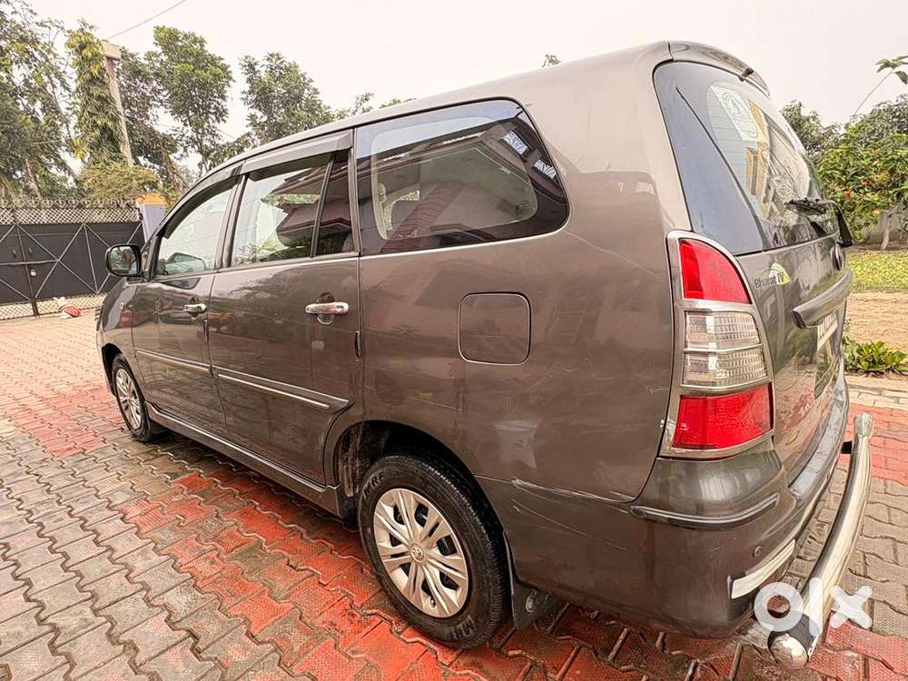 Toyota Innova 2012 Diesel Well Maintained