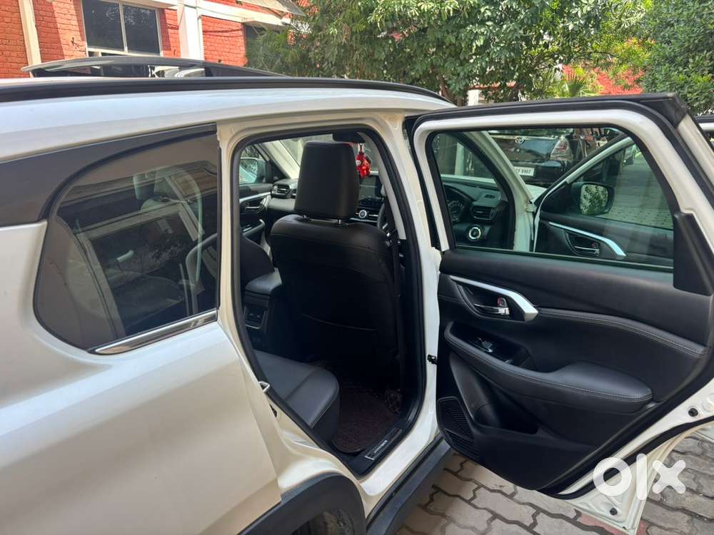 Toyota Urban Cruiser Petrol 2023