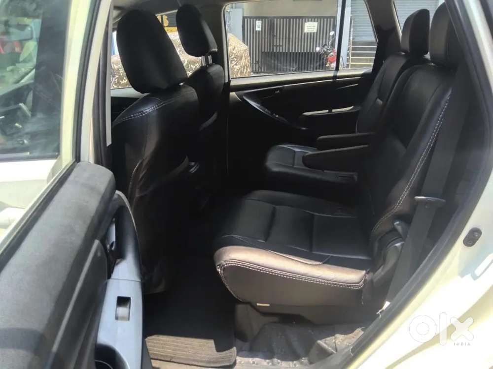 Toyota Innova Crysta 2019