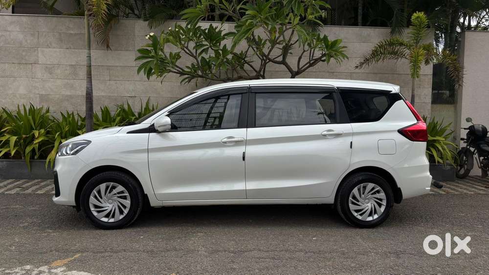 Maruti Suzuki Ertiga Vxi Shvs, 2025, Petrol