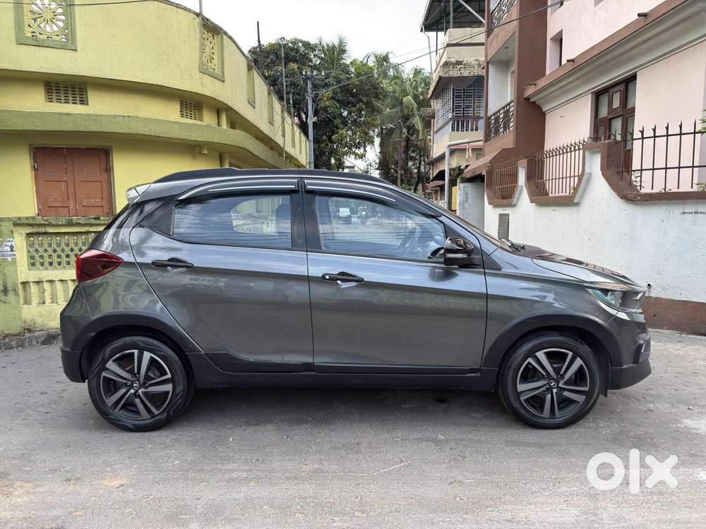 Maruti Suzuki Swift Vvt Zxi Plus, 2021, Petrol