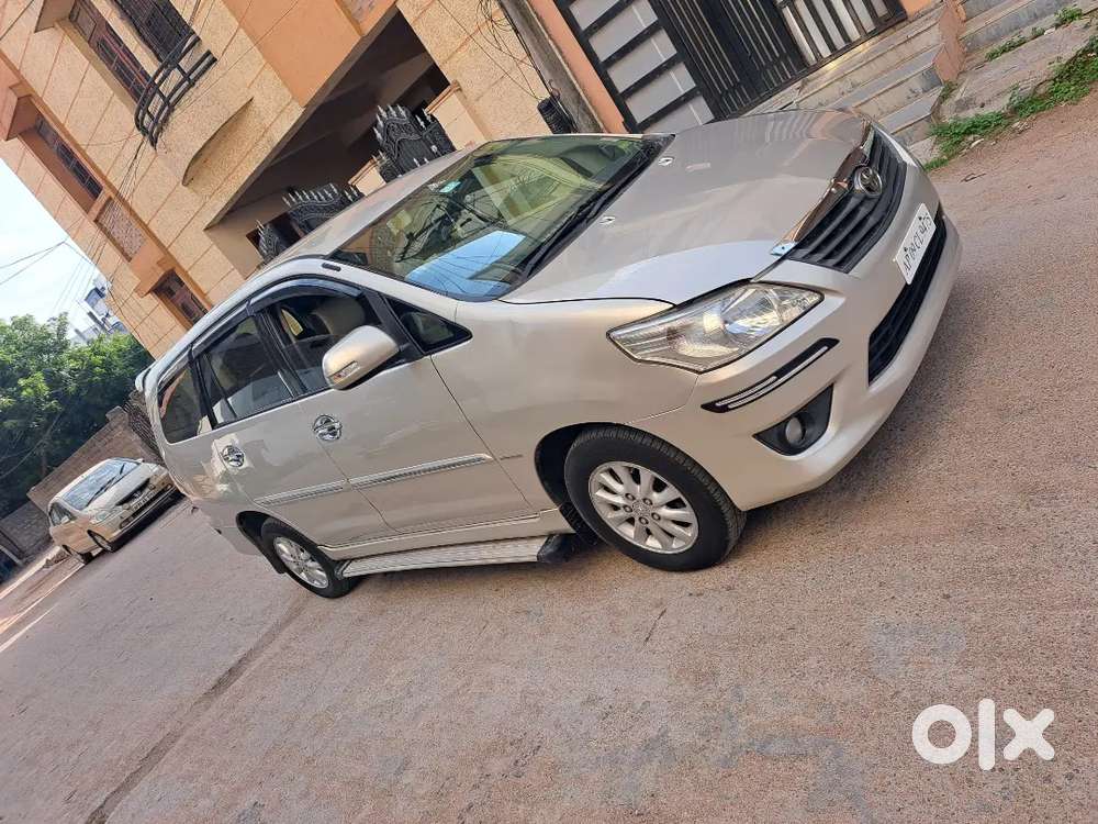 Toyota Innova 2.5 Ev 2012