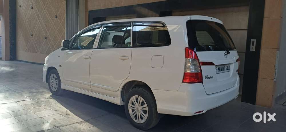 Toyota Innova 2.5 G (diesel) 8 Seater, 2016, Diesel