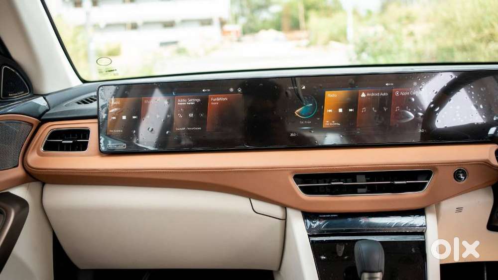 Mahindra Xuv 7xo Ax, 2026, Petrol