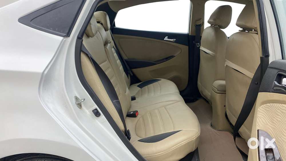 Hyundai Verna Fluidic 1.6 Vtvt Sx, 2014, Petrol