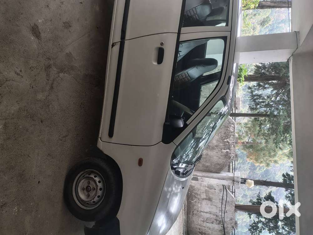 Main Apni Gadi Bech Raha Hun Lene Wale Sampark Karen
