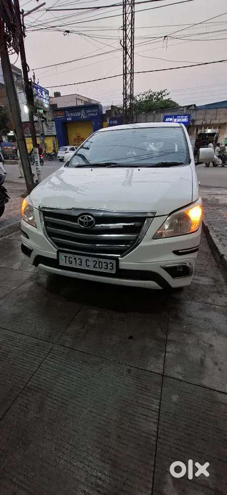 Toyota Innova 2013 Diesel Well Maintained