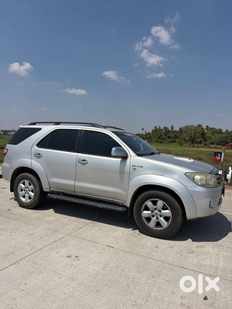 Toyota Fortuner 2011 Diesel Well Maintained