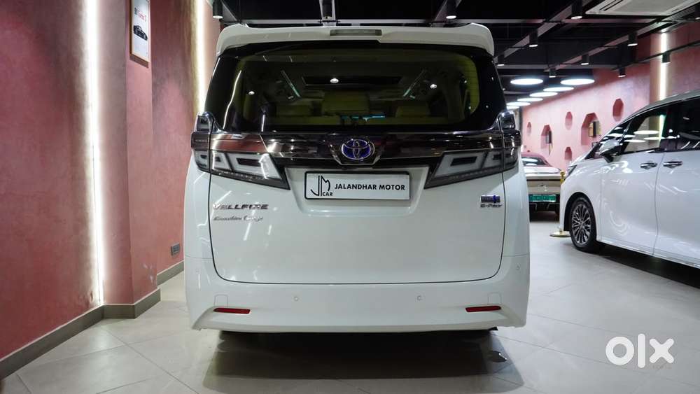 Toyota Vellfire 2.5 Hybrid, 2022, Petrol