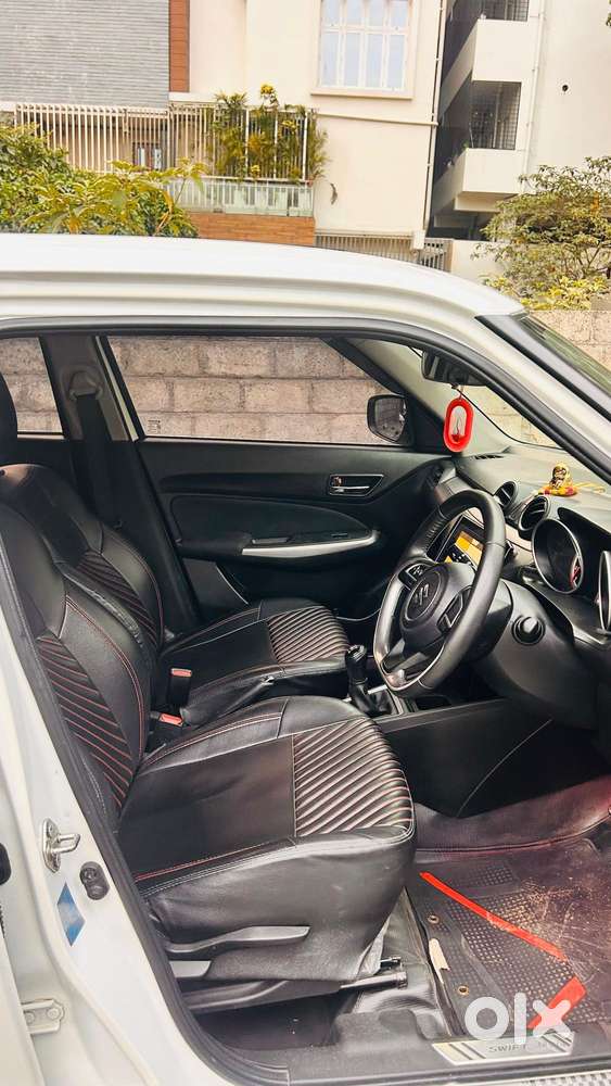 Maruti Suzuki Swift 1.3 Zxi, 2023, Petrol