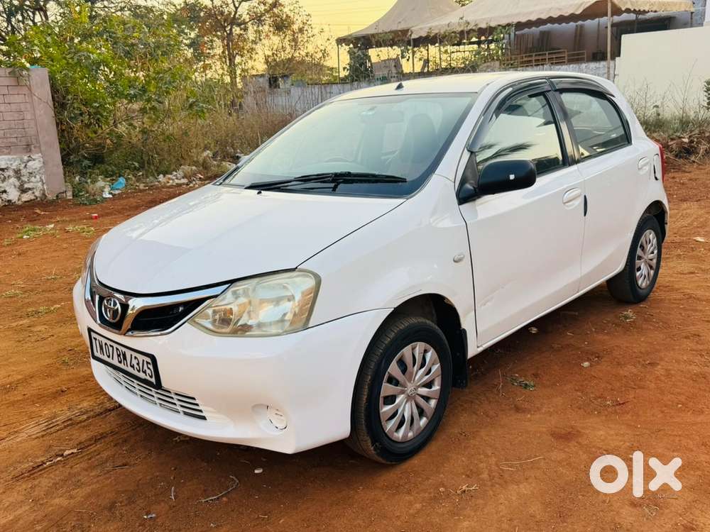 Toyota Etios Liva 2011 Petrol Well Maintained