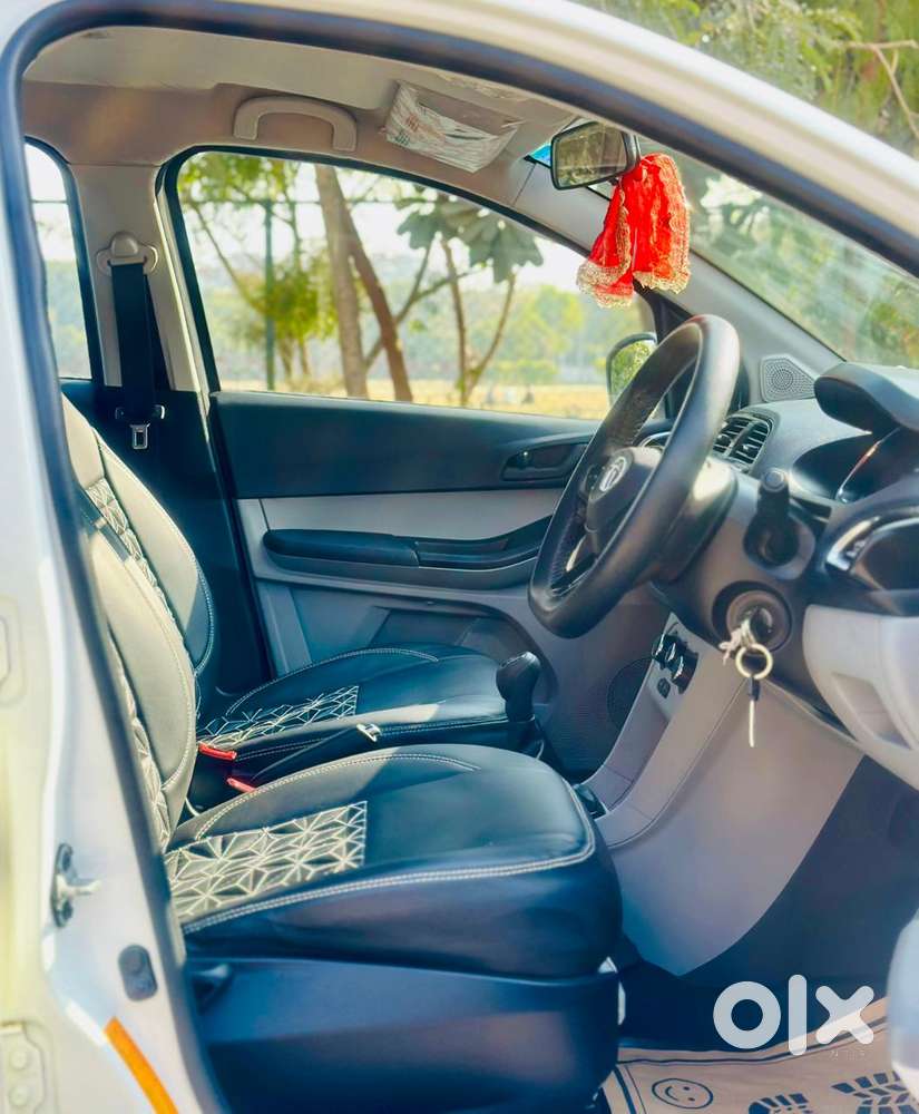 Tata Tiago 1.2 Revotron Xt (o), 2023, Petrol