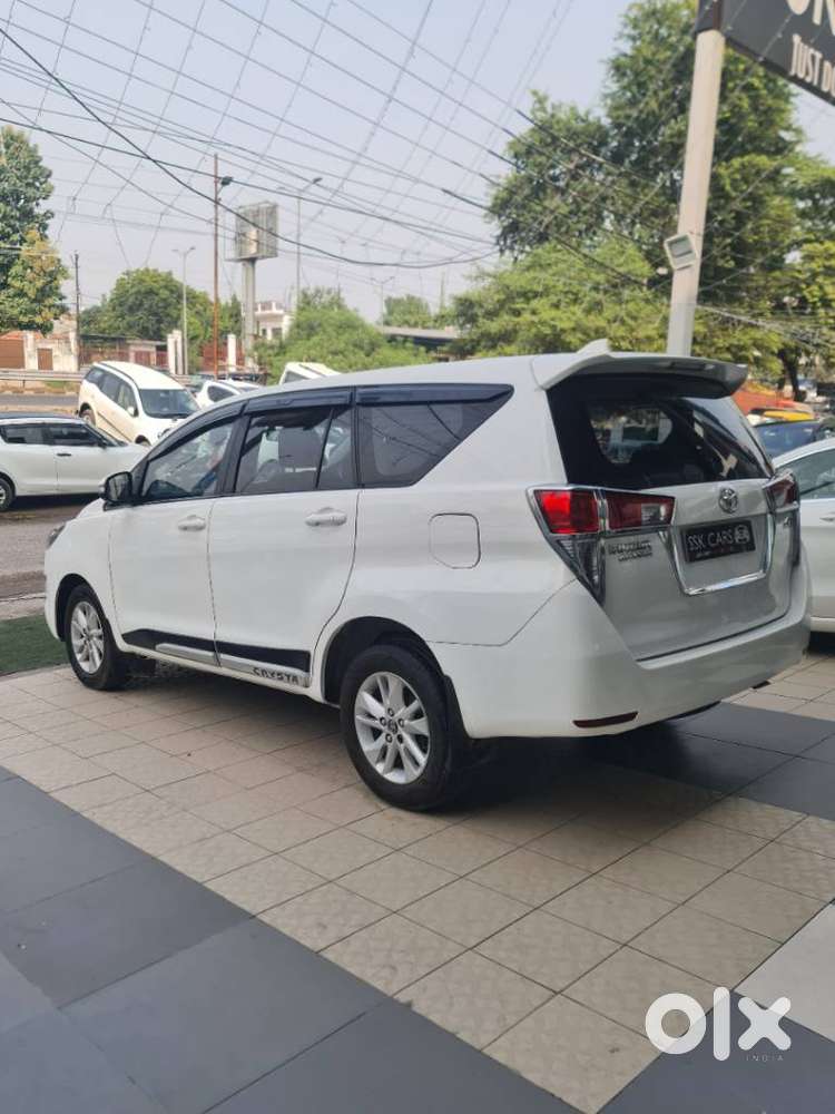 Toyota Innova Crysta 2.4 Gx Mt, 2017, Diesel