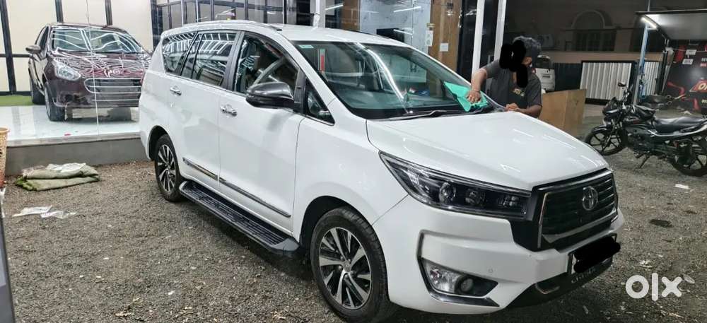 Toyota Innova Crysta Zx 2023 Diesel