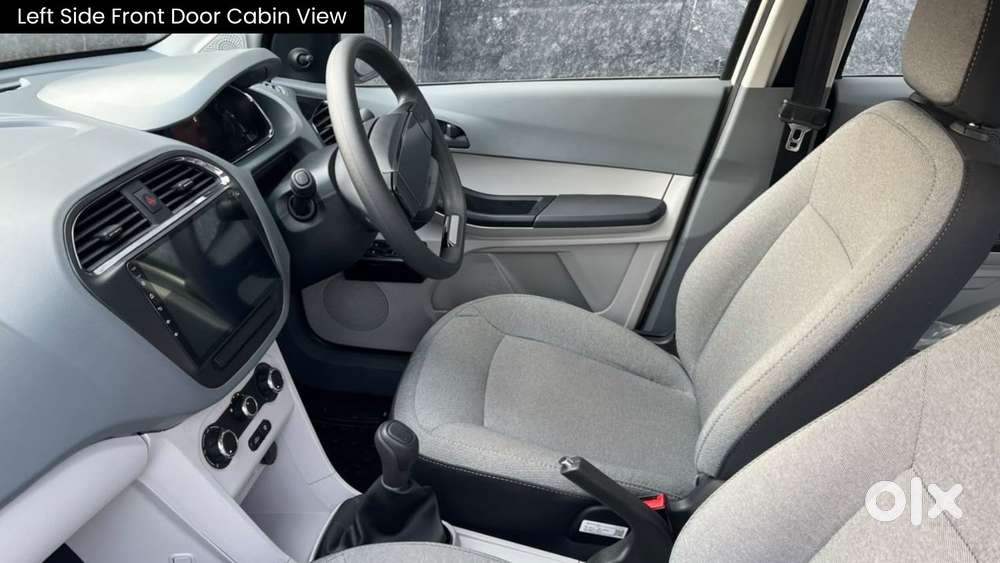 Tata Tiago Xe, 2026, Petrol