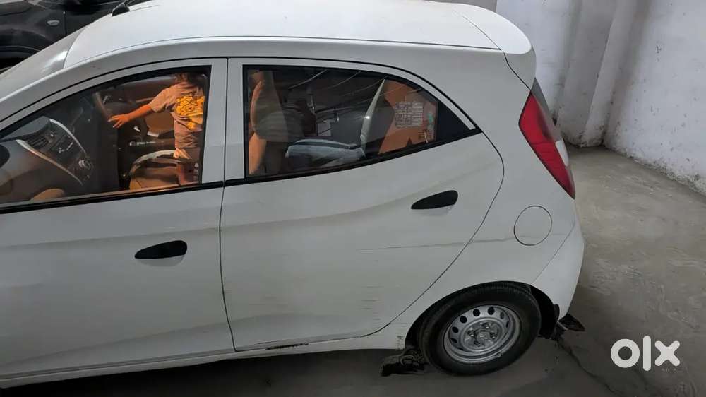 Hyundai Eon 2017 Cng & Hybrids Well Maintained