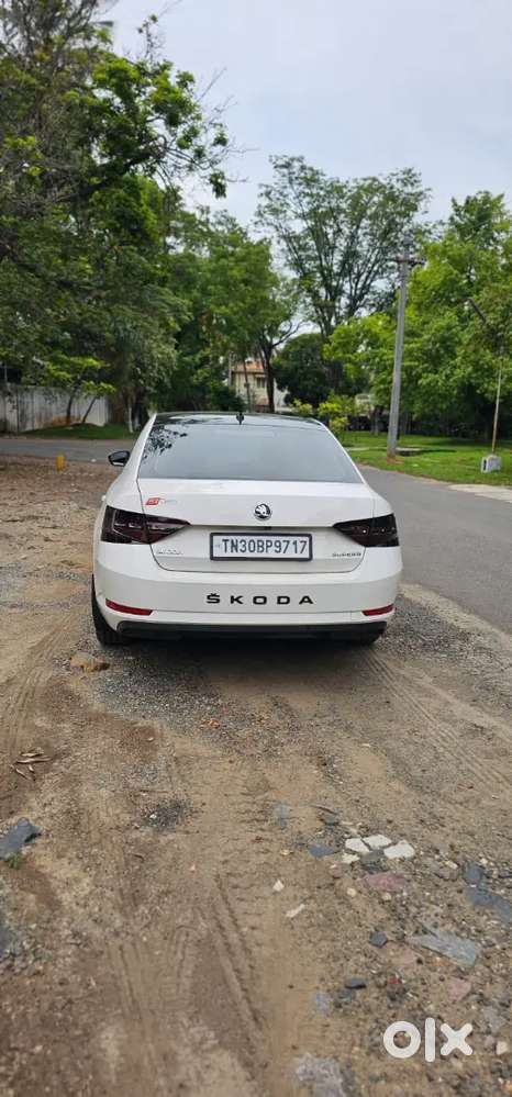 Skoda Superb L&k 2018 Diesel Automatic