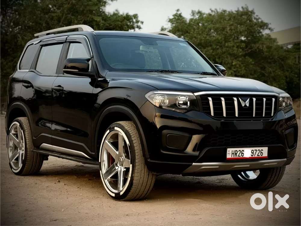 Mahindra Scorpio N Z2 Petrol Mt 7 Str, 2025, Petrol