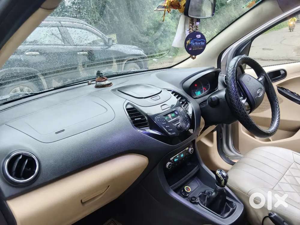 Ford Aspire Titanium Blu 2017