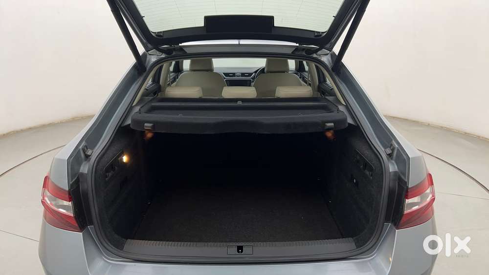 Skoda Superb Lk 1.8 Tsi At, 2018, Petrol