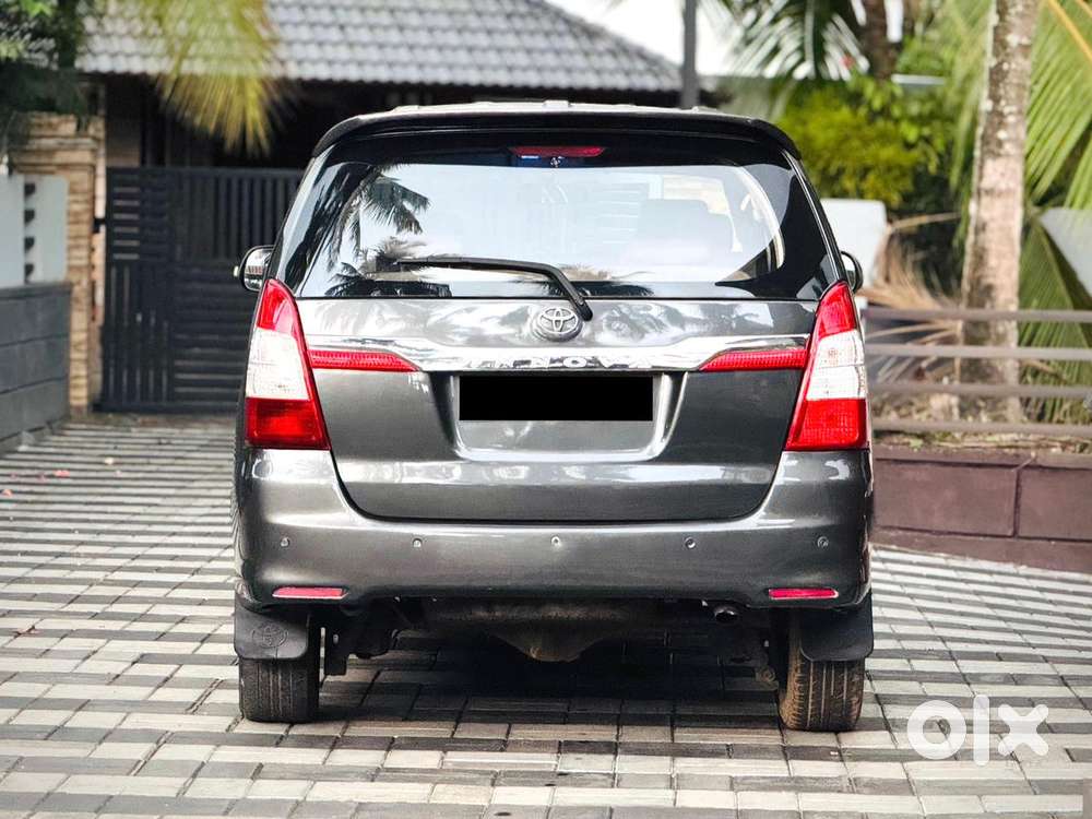 Toyota Innova 2.5 Gx 8 Str Bs-iii, 2015, Diesel