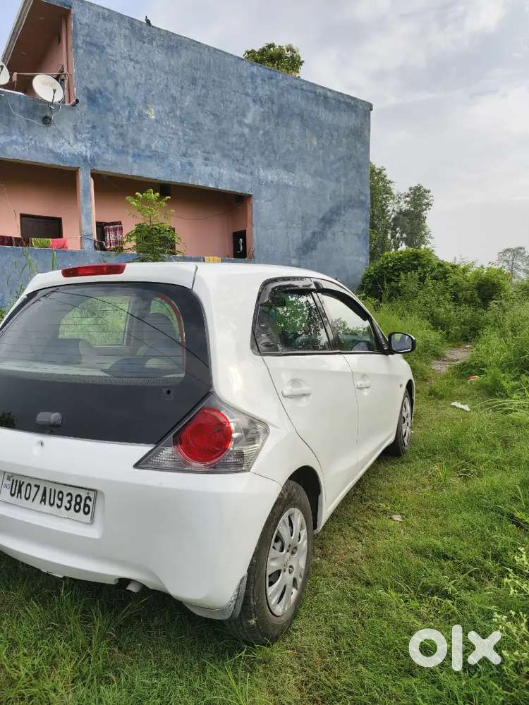 Well-maintained Honda Brio Petrol (manual) 2013,