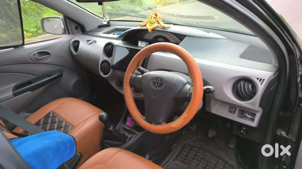 Toyota Etios Liva 2011