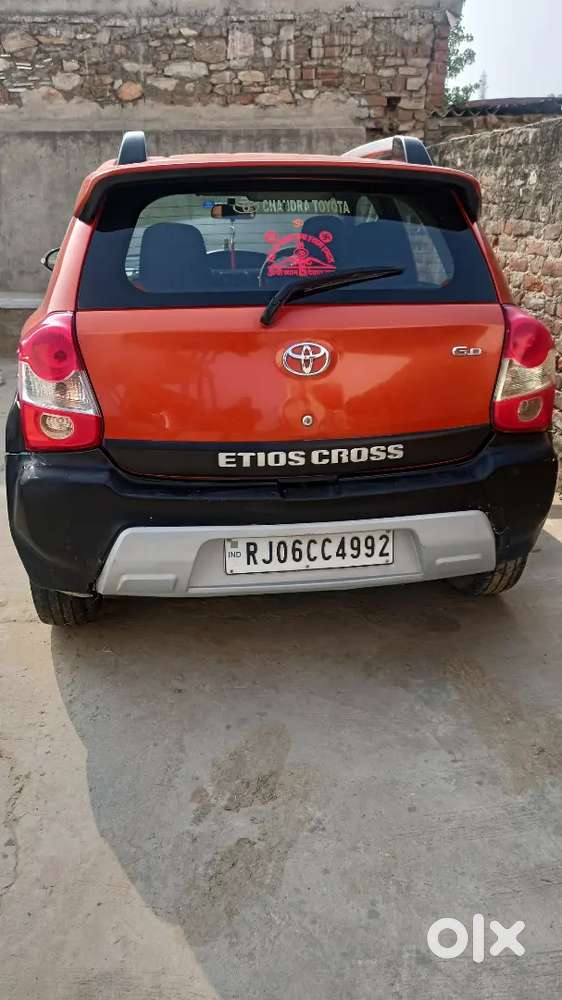 Toyota Etios Cross 2016