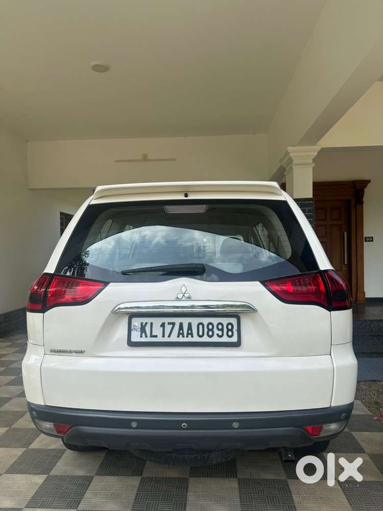 Mitsubishi Pajero Sport 2016
