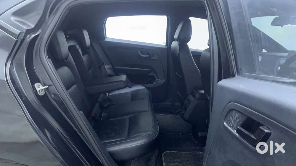 Tata Altroz 1.2 Xz Plus Dark Edition, 2022, Petrol