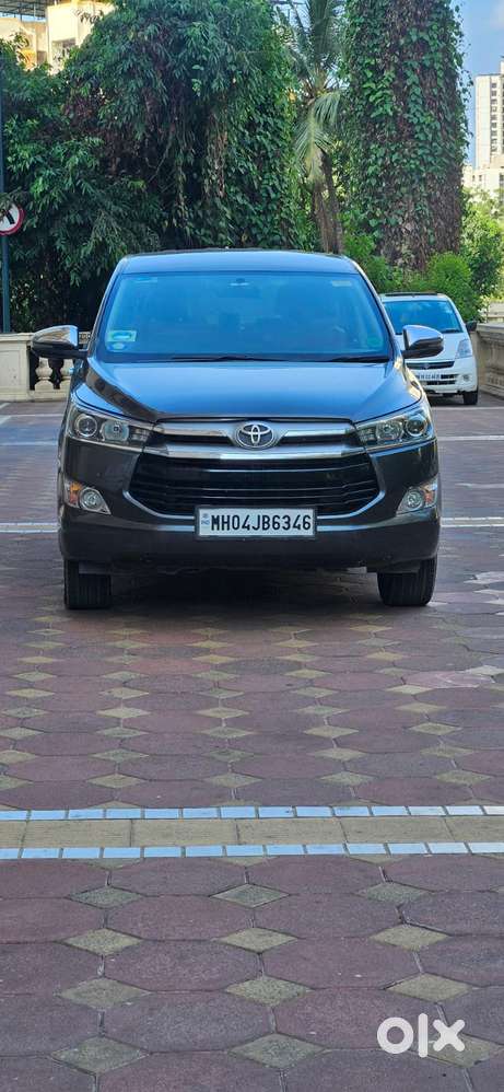 Toyota Innova Crysta 2.8 Zx At 7 Seater, 2017, Diesel