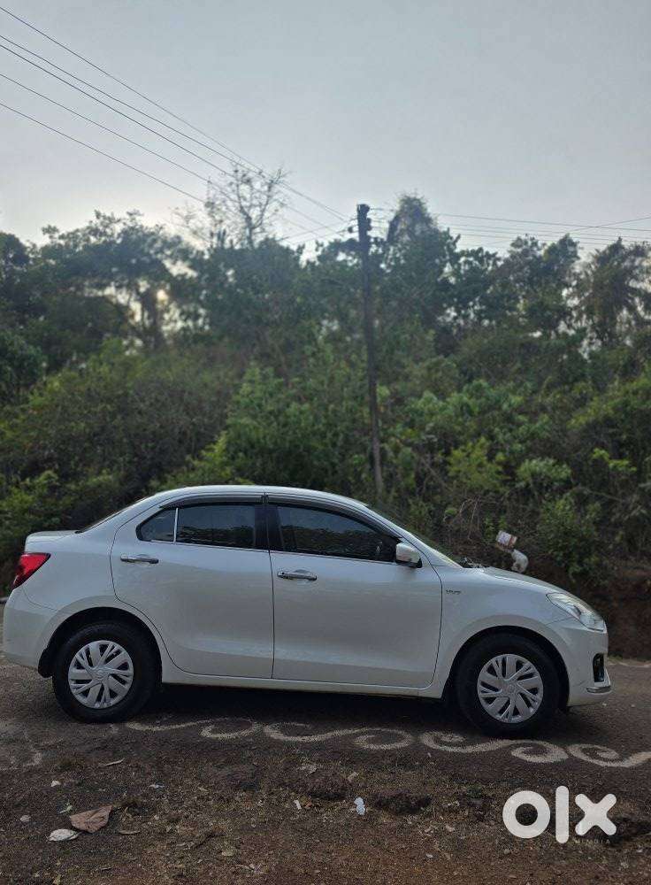 Maruti Suzuki Swift Dzire Vxi Optional, 2018, Petrol