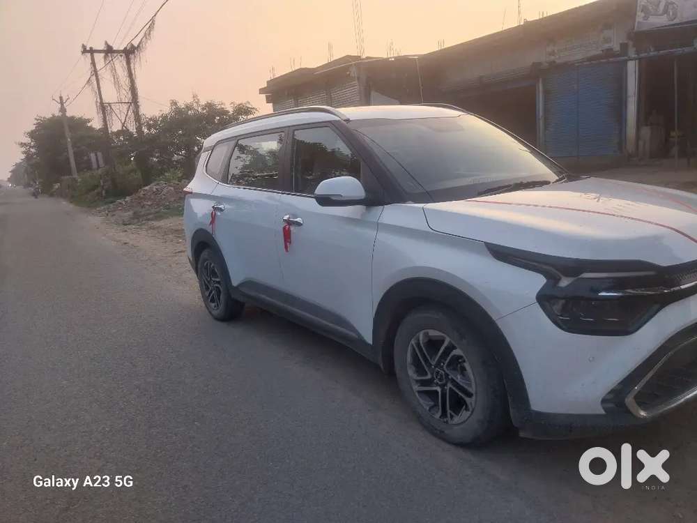 Kia Carens Luxury Plus Top Model 2023 Diesel Well Maintained