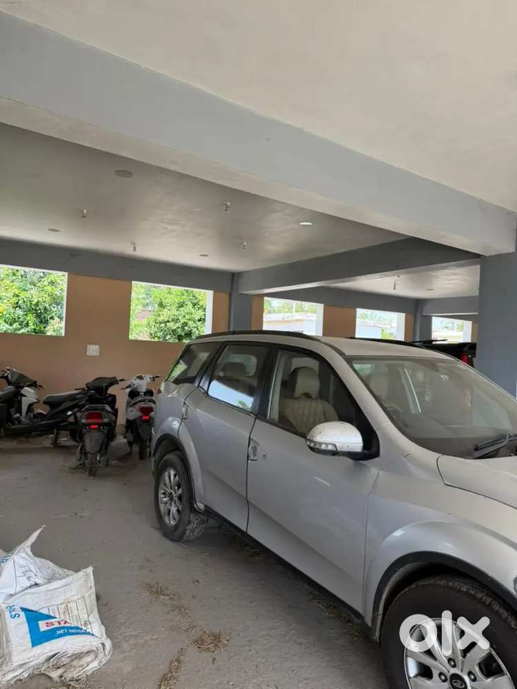 Mahindra Xuv500 2016 Diesel 95000 Km Driven