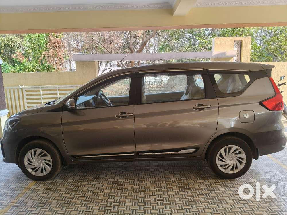 Maruti Suzuki Ertiga Vxi, 2025, Petrol