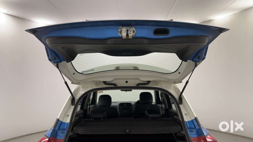 Maruti Suzuki Vitara Brezza Zdi+ Dual Tone Mt, 2017, Diesel